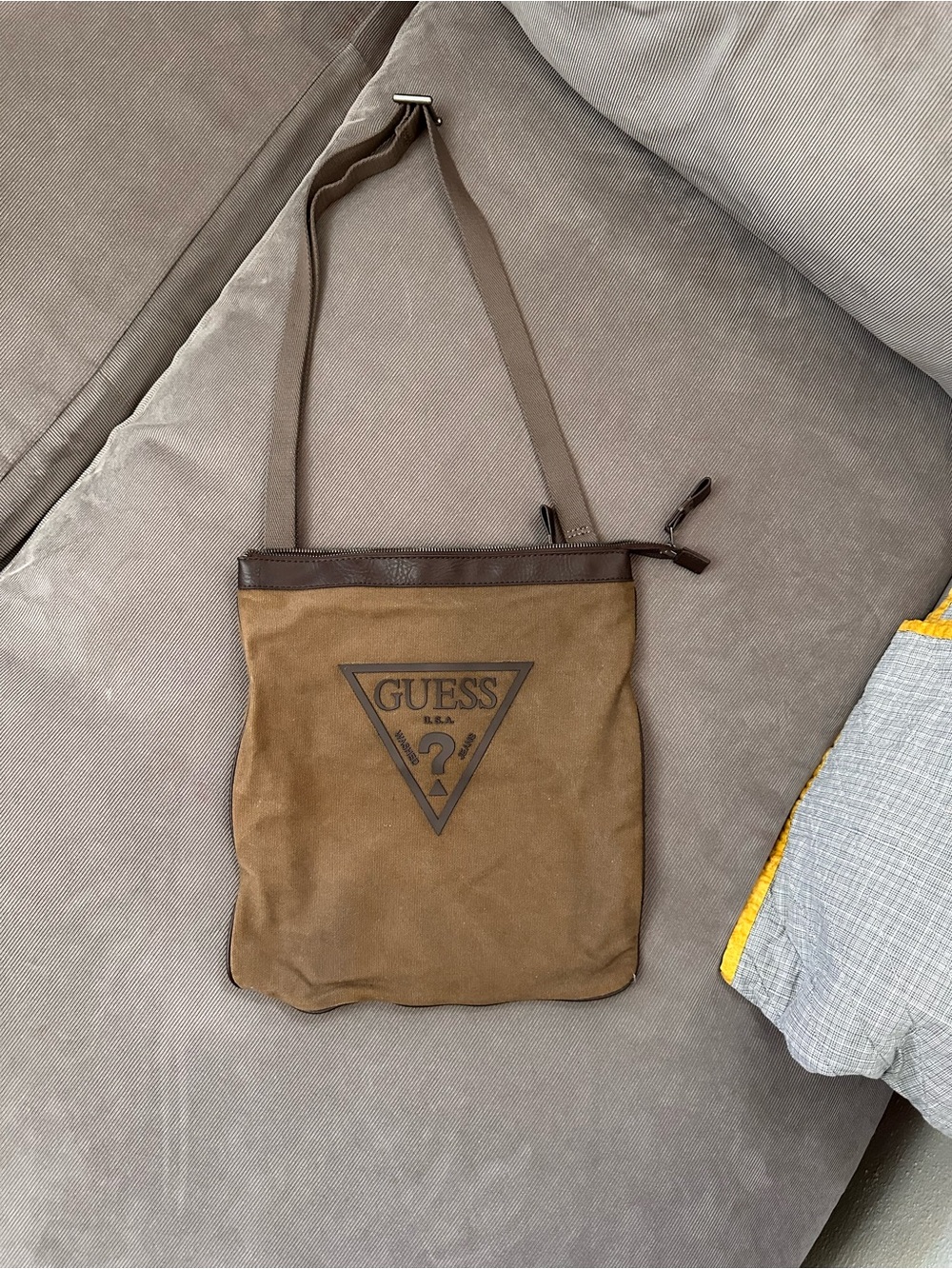 Guess Vintage Heavy Canvas Shoulder Bag Brown Vinyl Grunge Work